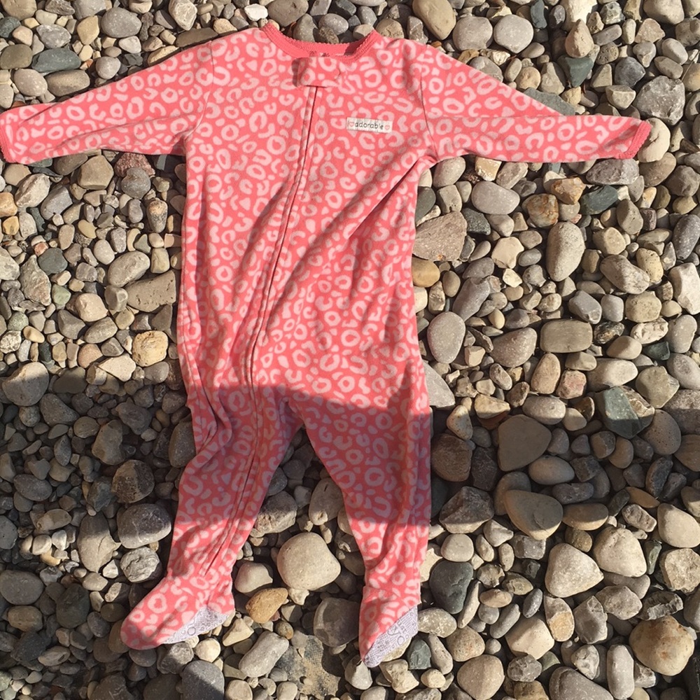 Pink and White Cozy Sleeper 😴